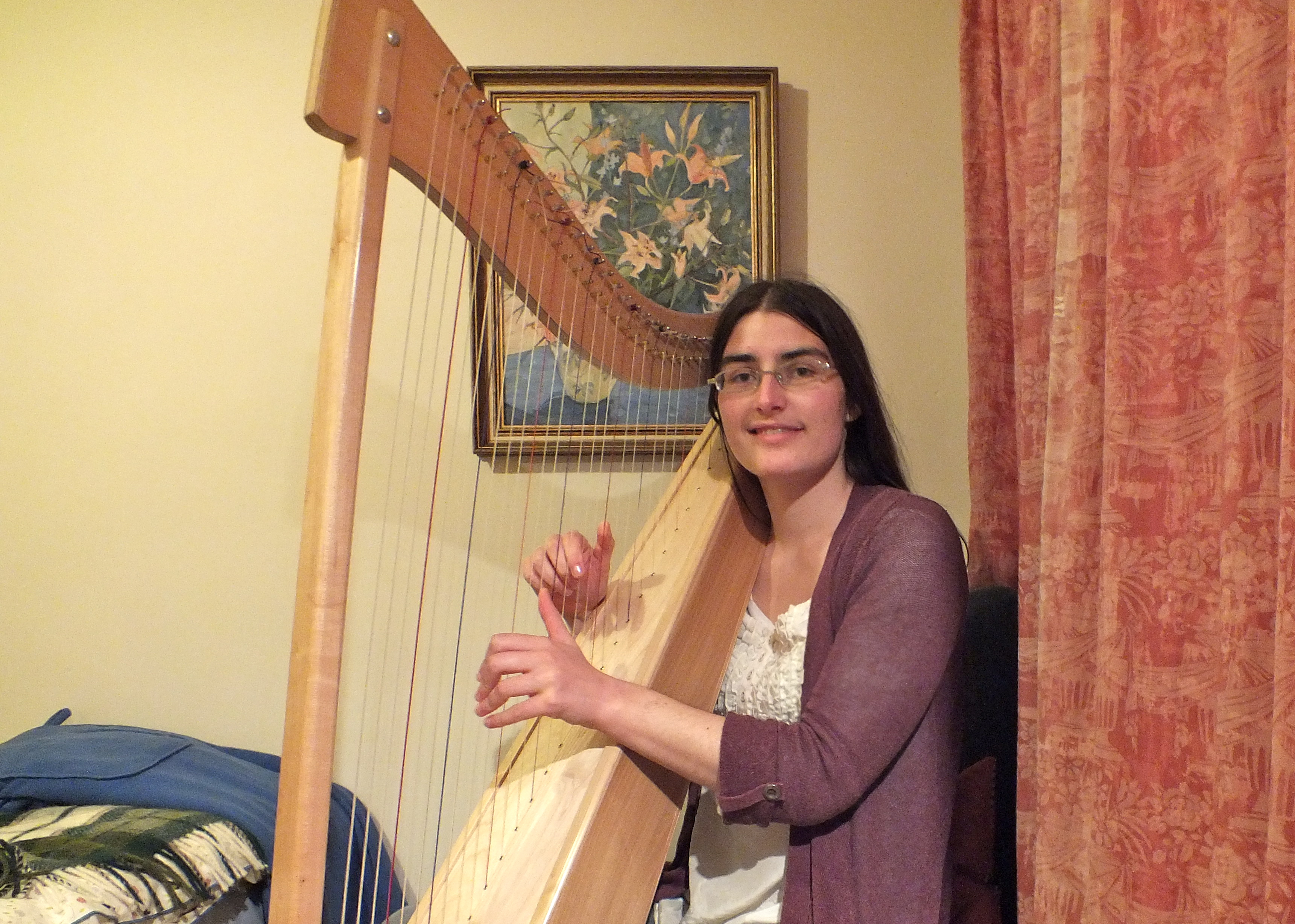 Hannah Sterry - solo harp